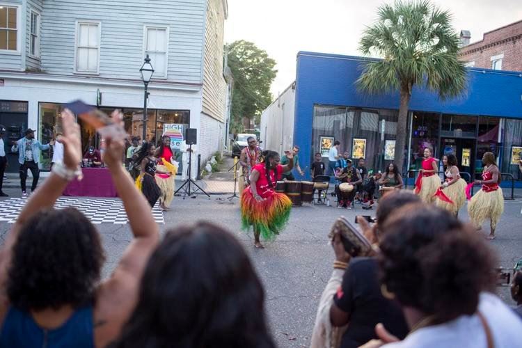 Deninufay African Drum and Dance Group
